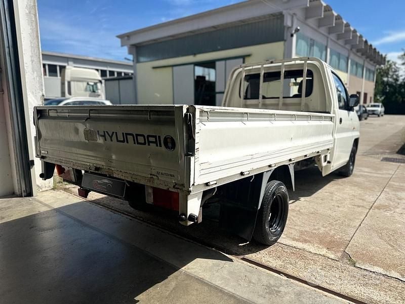 Usata Hyundai H-1 100 CV (73 kW) 2003 Bianco Monovolume