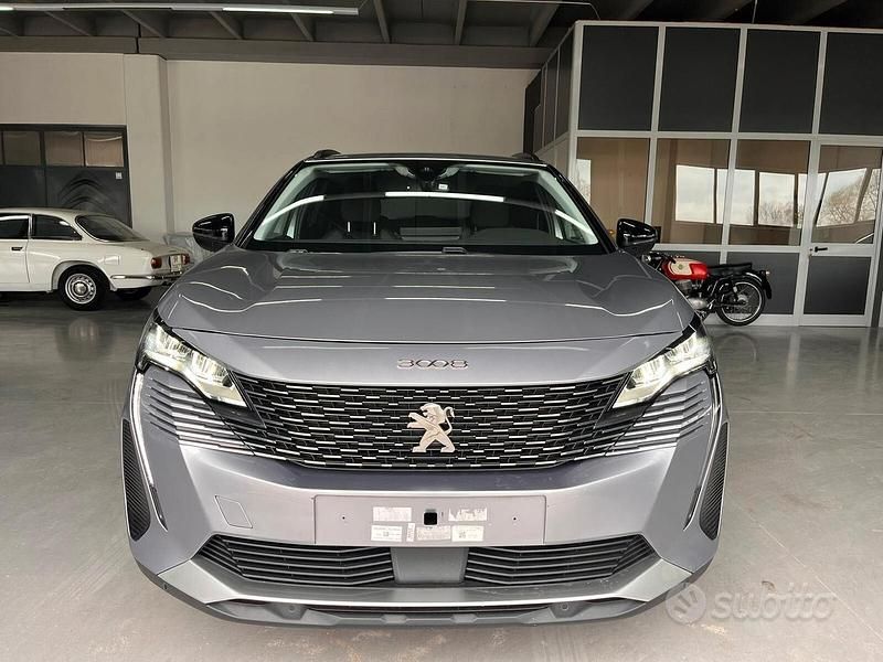Usata Peugeot 3008 Business-Line 131 CV (96 kW) 2022 Grigio SUV