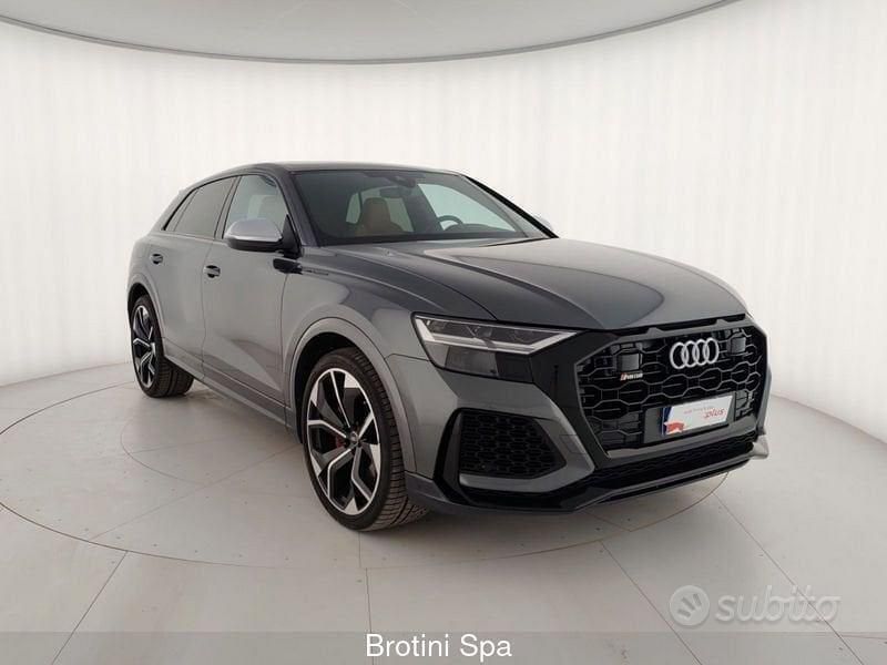 Usata Audi Q8 Ambiente 600 CV (441 kW) 2023 Grigio SUV