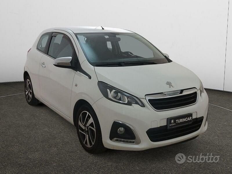 Bianco Usata 2018 Peugeot 108 Allure Tre volumi | 6900 € (Ottimo prezzo) - Immagine 1/4