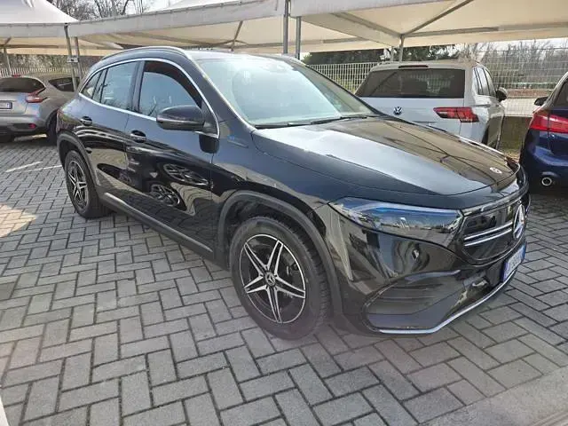 Usata Mercedes EQA250 Premium 80 kW (109 CV) 2022 Nero SUV