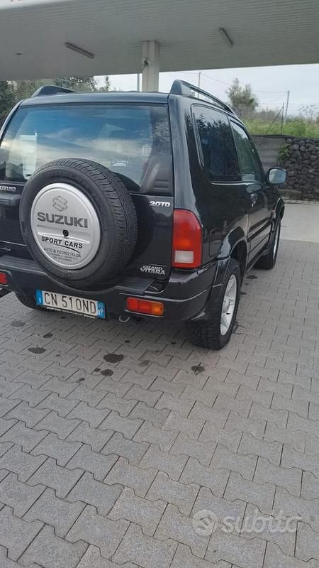 Usata Suzuki Grand Vitara 2004 Nero SUV