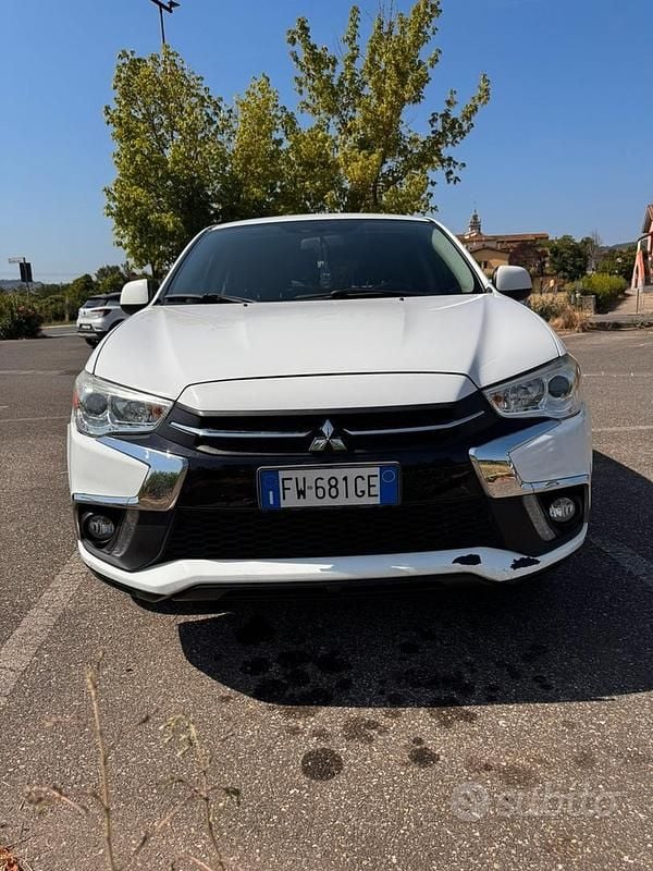 Usata Mitsubishi ASX 117 CV (86 kW) 2019 Bianco SUV