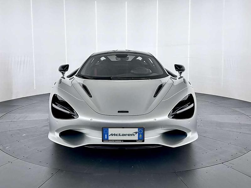 Nuova McLaren 750S 751 CV (552 kW) 2026 Argento Coupé