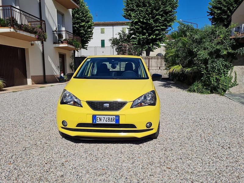 Usata Seat Mii Style 60 CV (44 kW) 2012 Giallo Utilitaria