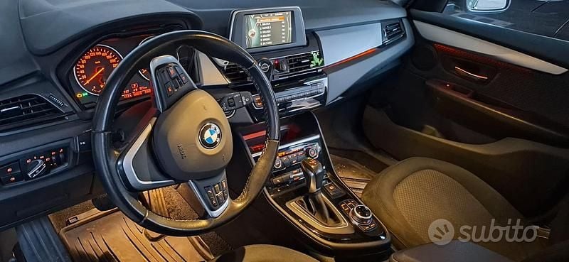 Usata BMW 218 2017 Blu Monovolume