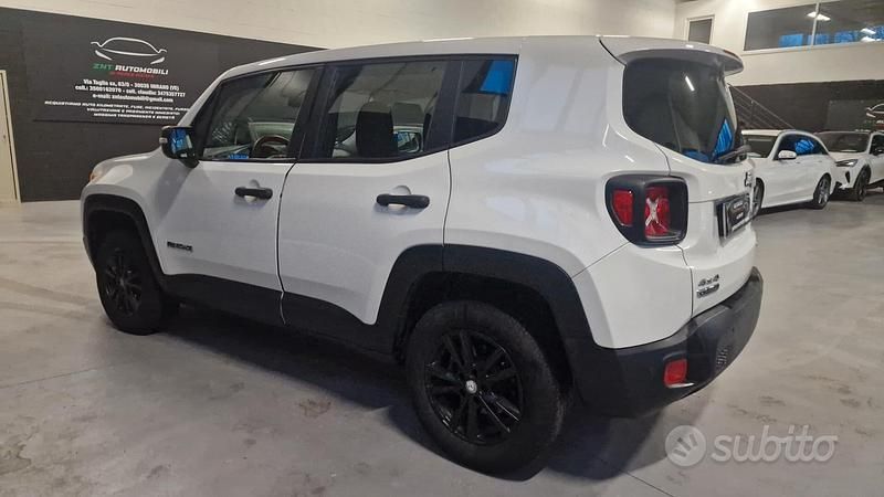 Usata Jeep Renegade Sport 120 CV (88 kW) 2015 Bianco SUV