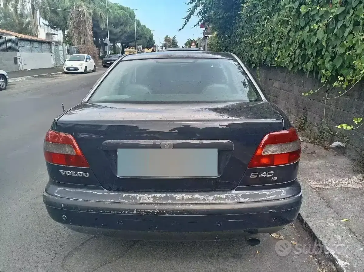 Usata Volvo S40 122 CV (89 kW) 1999 Bluazzurro Berlina