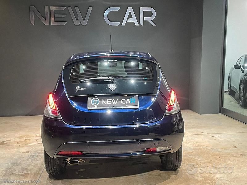 Usata Lancia Ypsilon S 95 CV (69 kW) 2016 Blu Utilitaria