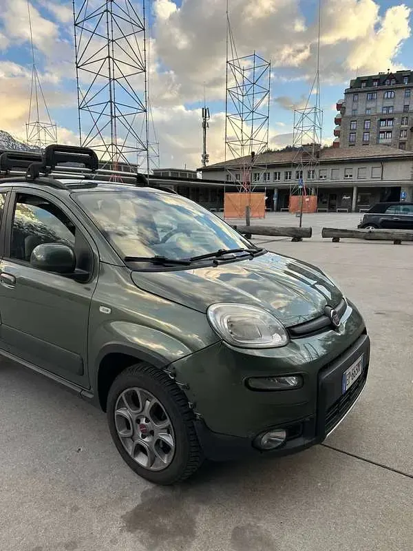 Usata Fiat Panda 4x4 75 CV (55 kW) 2013 Verde Utilitaria
