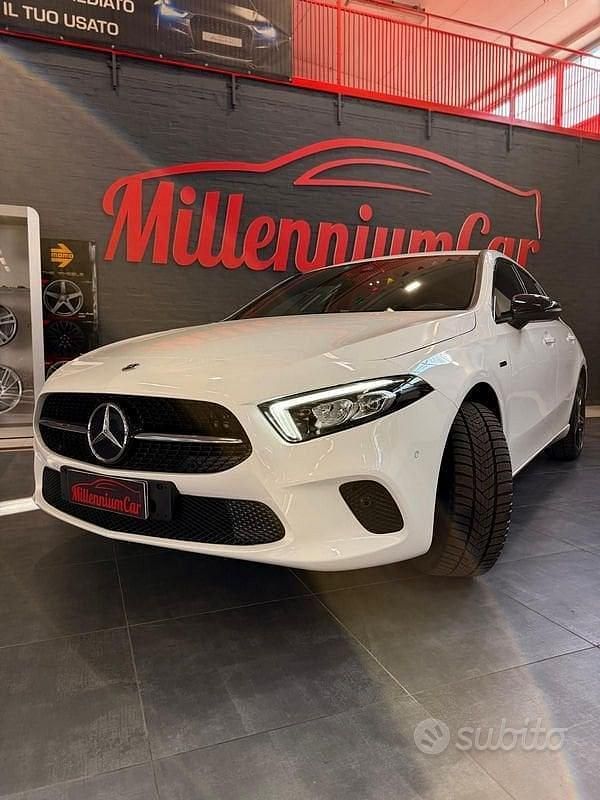 Usata Mercedes A250 Night 160 CV (117 kW) 2022 Bianco Berlina