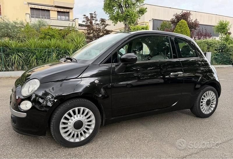 Nero Usata 2007 Fiat 500 Tre volumi | 4700 € (Buon prezzo) - Immagine 1/4
