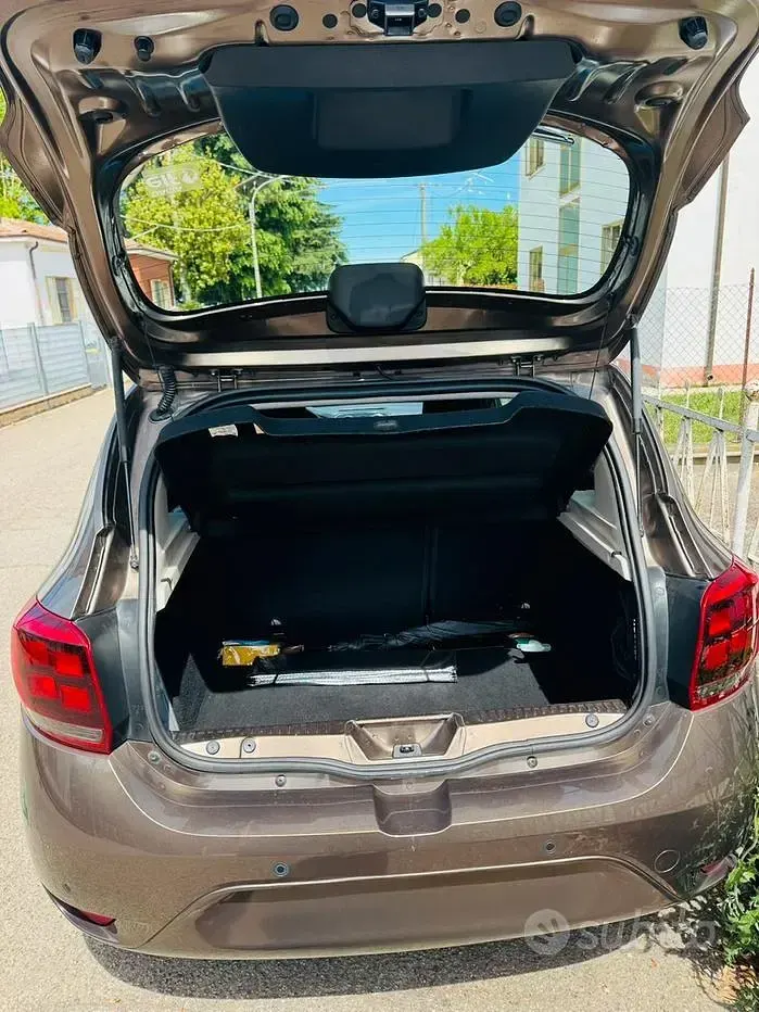 Usata Dacia Sandero 75 CV (55 kW) 2019 Berlina