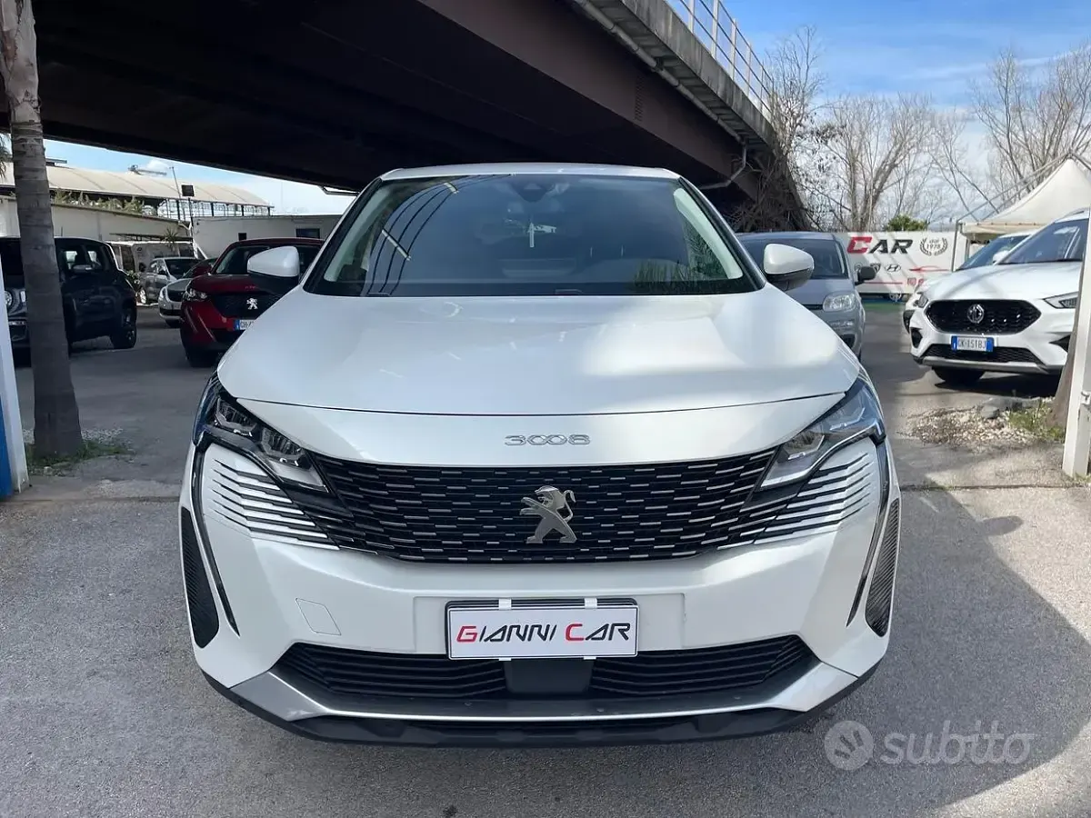 Usata Peugeot 3008 Allure 131 CV (96 kW) 2021 Bianco SUV