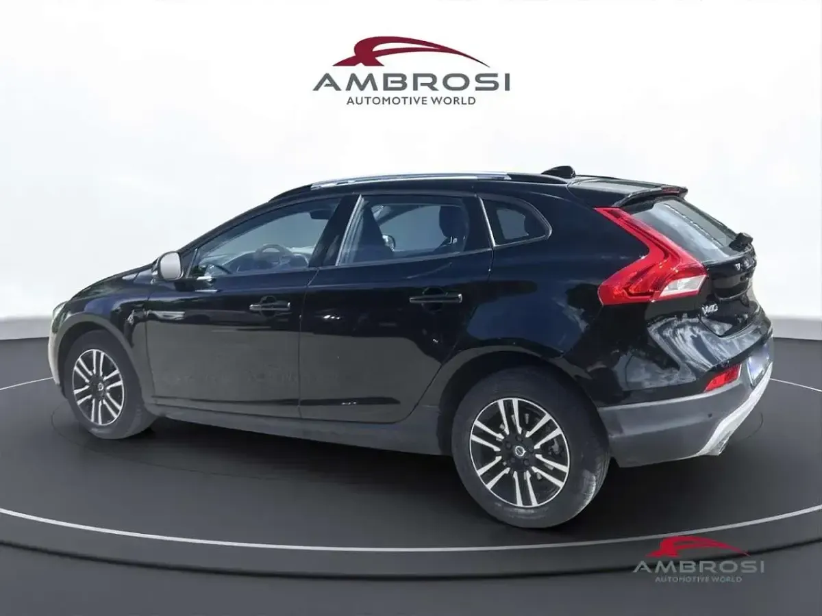 Brugt Volvo V40 Business Edition 120 HK (88 kW) 2019 Sort Hatchback