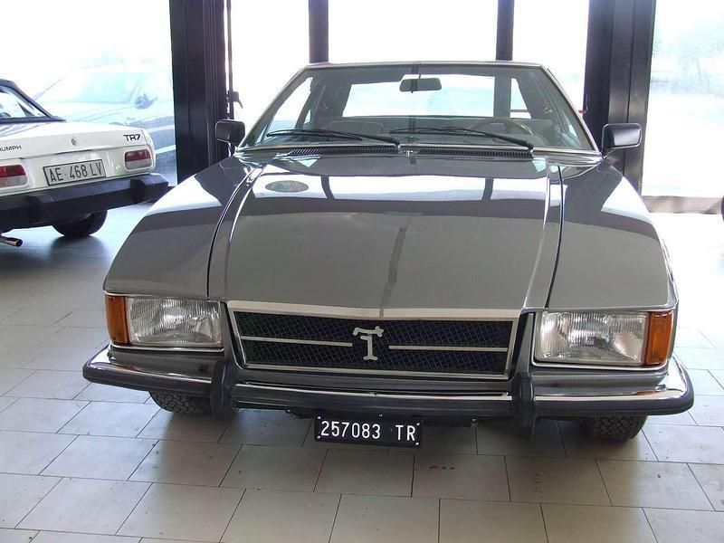 Usata De Tomaso De Tomaso Longchamp 271 CV (199 kW) 1975 Grigio medio met. Coupé
