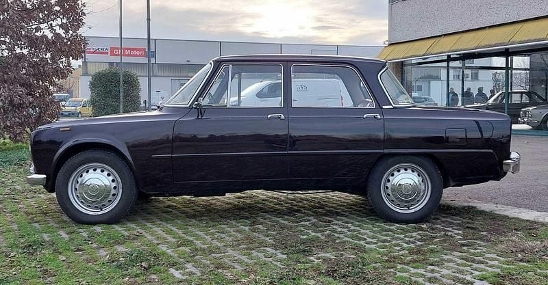 Usata Alfa Romeo Giulia 1300 Ti 86 CV (63 kW) 1968 Marrone Berlina