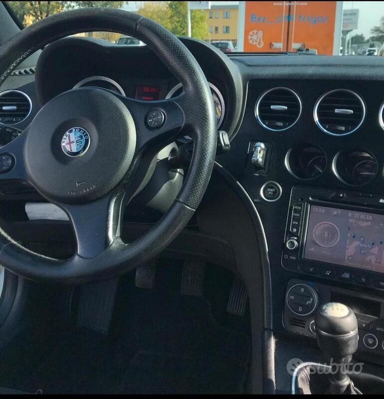 Usata Alfa Romeo 159 150 CV (110 kW) 2011 Bianco Station wagon