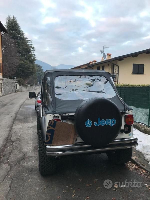 Usata Jeep CJ 1986 Bianco SUV