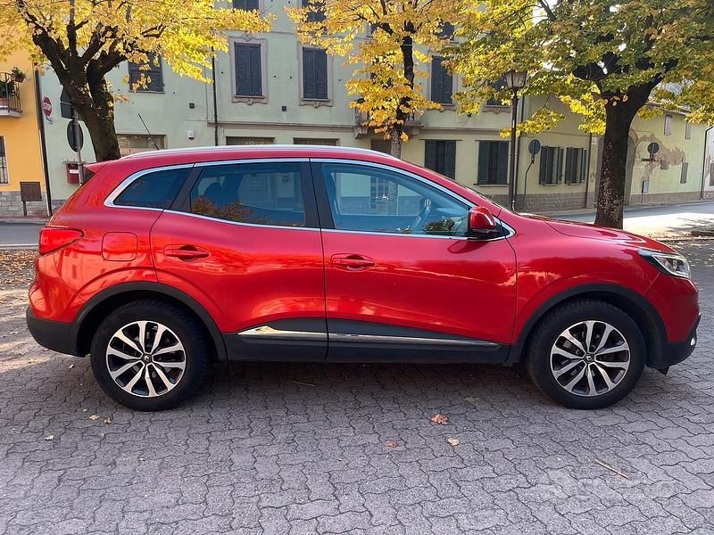 Usata Renault Kadjar Zen 110 CV (80 kW) 2017 Rosso SUV