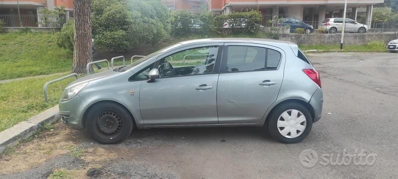 Usata Opel Corsa 85 CV (62 kW) 2010 Grigio Utilitaria