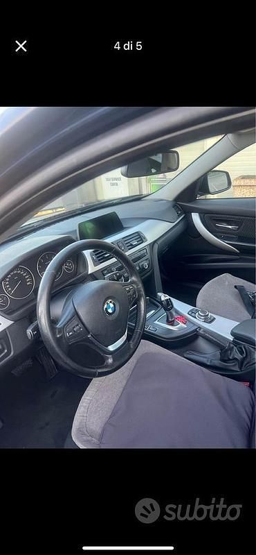 Usata BMW 318 143 CV (105 kW) 2012 Blu Berlina