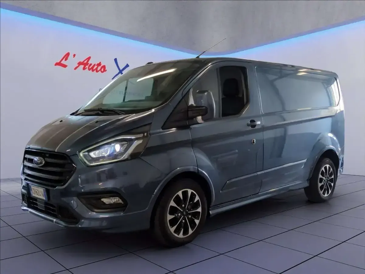 Usata Ford Transit Custom Sport 185 CV (136 kW) 2021 Azzurro metallizzato Furgone