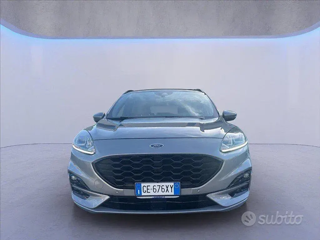 Usata Ford Kuga ST-Line 120 CV (88 kW) 2021 Grigio SUV
