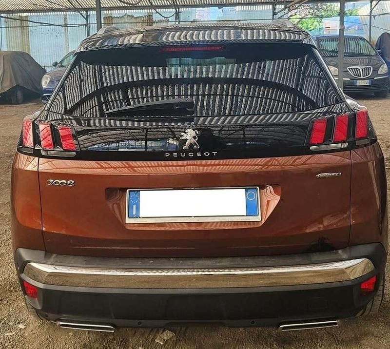 Usata Peugeot 3008 GT-line 120 CV (88 kW) 2017 Bronzo SUV