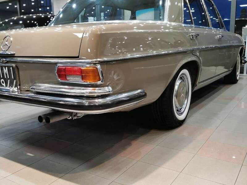 Usata Mercedes S280 224 CV (164 kW) 1969 Beige Berlina