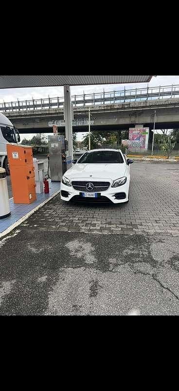Usata Mercedes E300 Premium Plus 245 CV (180 kW) 2020 Coupé