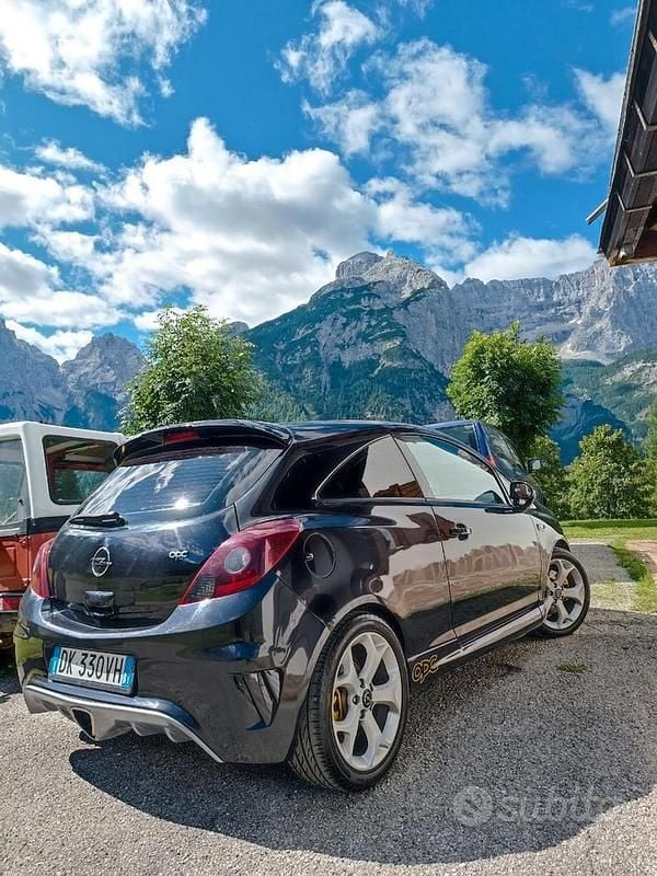 Usata Opel Corsa OPC 192 CV (141 kW) 2008 Utilitaria