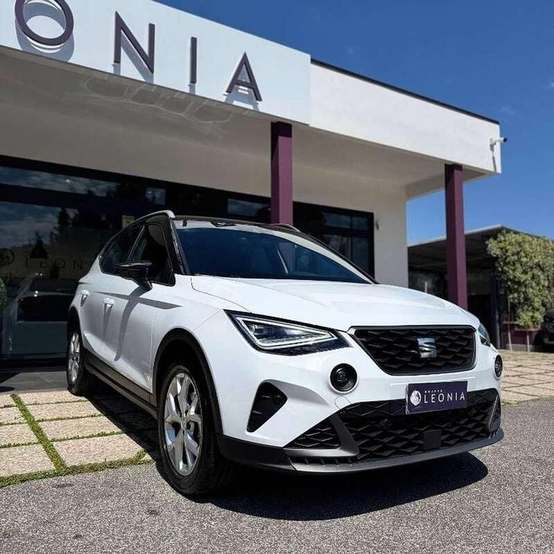 Usata Seat Arona FR 110 CV (80 kW) 2023 Bianco candy SUV