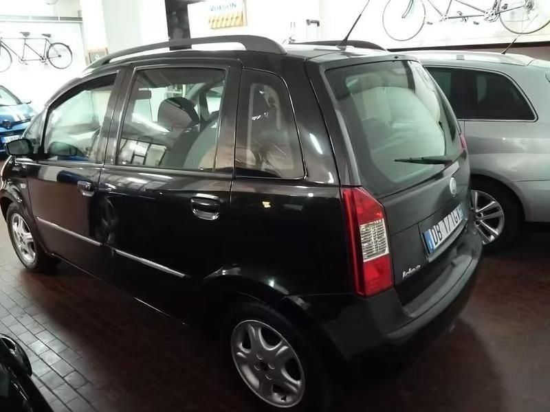 Usata Fiat Idea Dynamic 77 CV (56 kW) 2006 Nero Monovolume