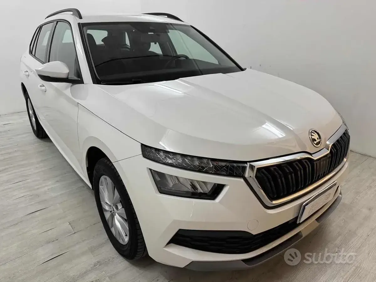Usata Skoda Kamiq Ambition 95 CV (69 kW) 2021 Bianco SUV