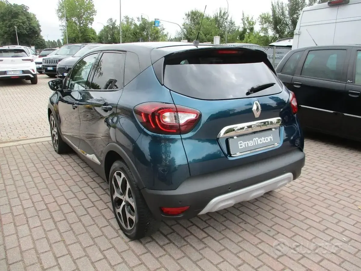 Usata Renault Captur 90 CV (66 kW) 2019 Bluazzurro SUV