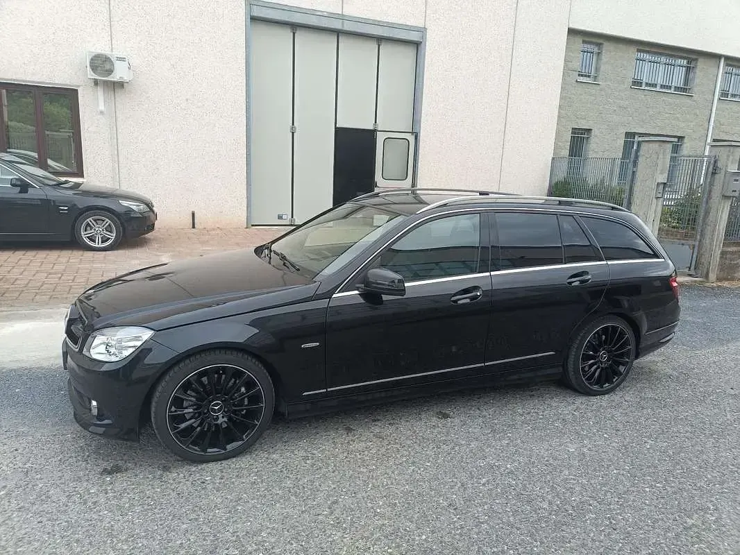 Gebraucht Mercedes C320 Avantgarde 224 PS (164 kW) 2007 Schwarz Kombi