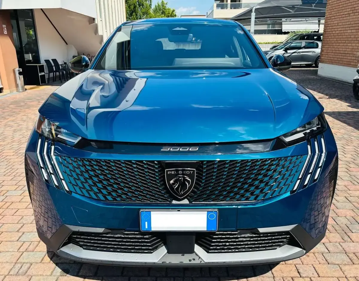 Nuova Peugeot 3008 Allure 145 CV (106 kW) 2026 Blu obsession SUV