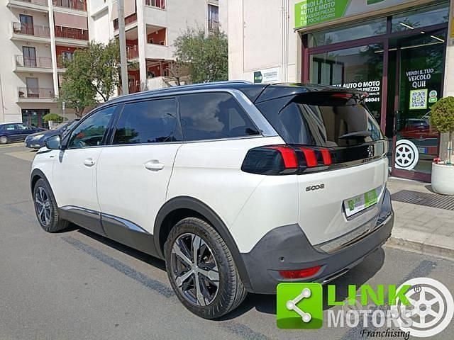 Usata Peugeot 5008 GT-line 130 CV (95 kW) 2018 Bianco SUV