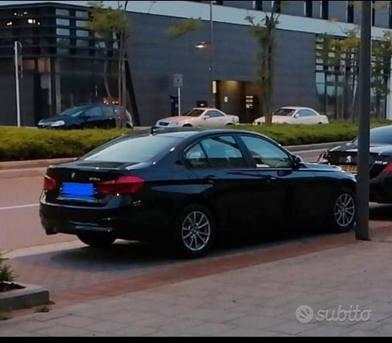 Usata BMW 316 Advantage 116 CV (85 kW) 2017 Nero Berlina