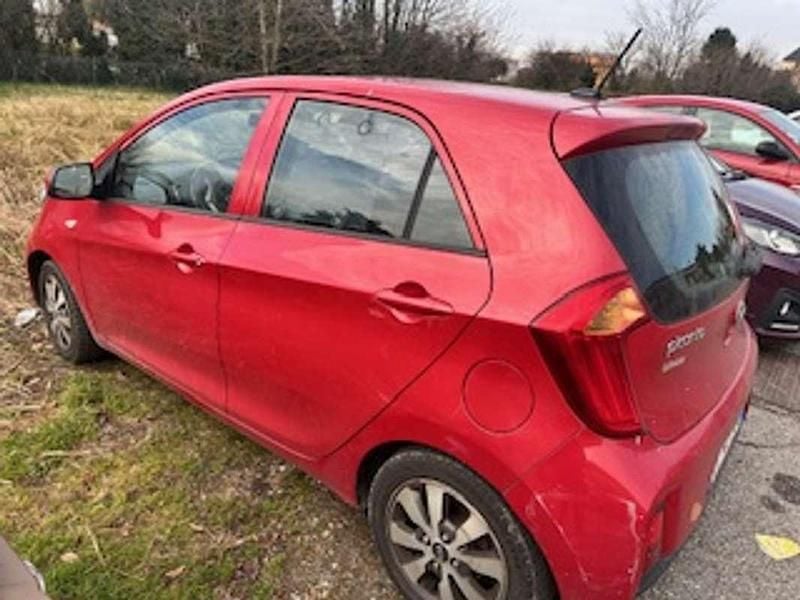 Usata Kia Picanto 67 CV (49 kW) 2016 Rosso Utilitaria