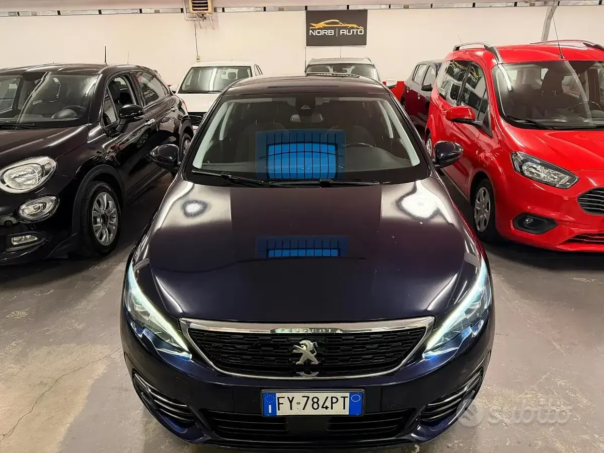 Usata Peugeot 308 Business-Line 131 CV (96 kW) 2019 Blu Station wagon