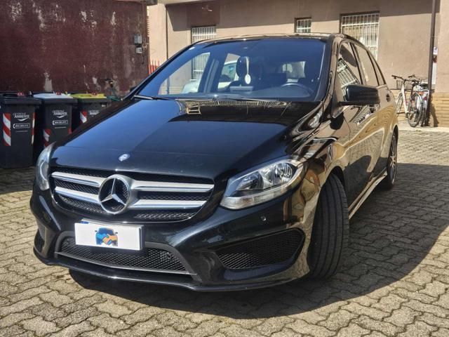 Usata Mercedes B180 109 CV (80 kW) 2018 Nero Monovolume