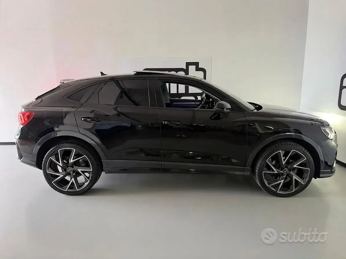 Usata Audi Q3 Sportback S-Line 150 CV (110 kW) 2024 Nero SUV