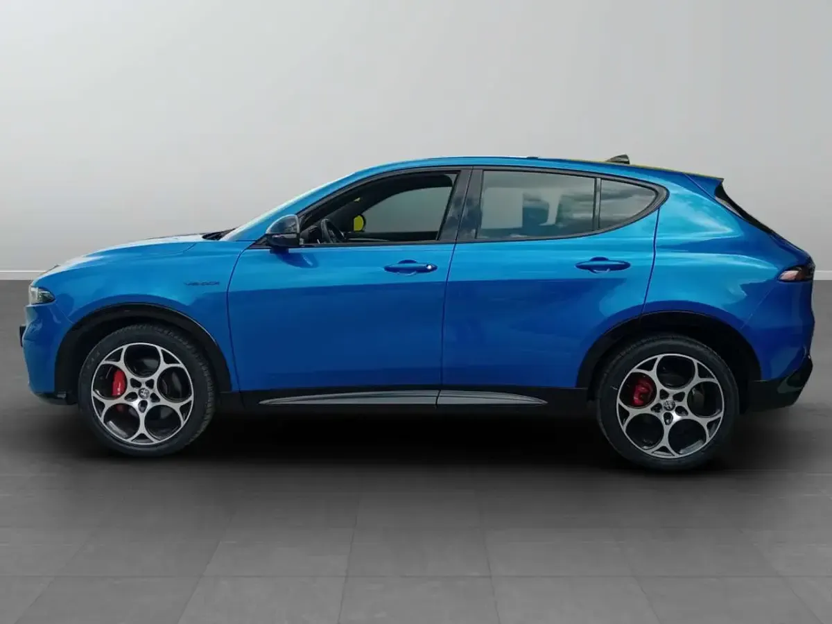Usata Alfa Romeo Tonale Veloce 160 CV (117 kW) 2024 0p deep ocean blue SUV