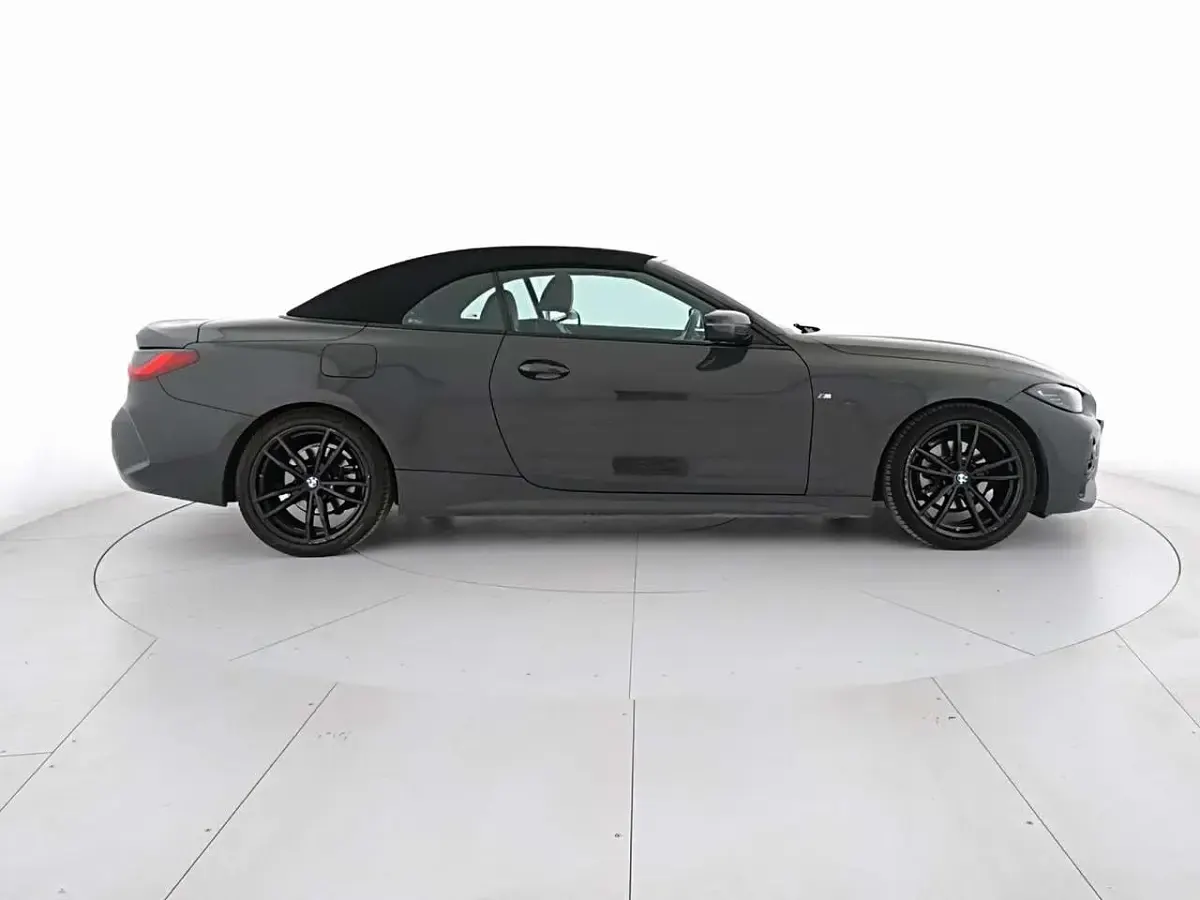 Usata BMW 420 M Sport 190 CV (139 kW) 2022 Dravit grey Cabrio