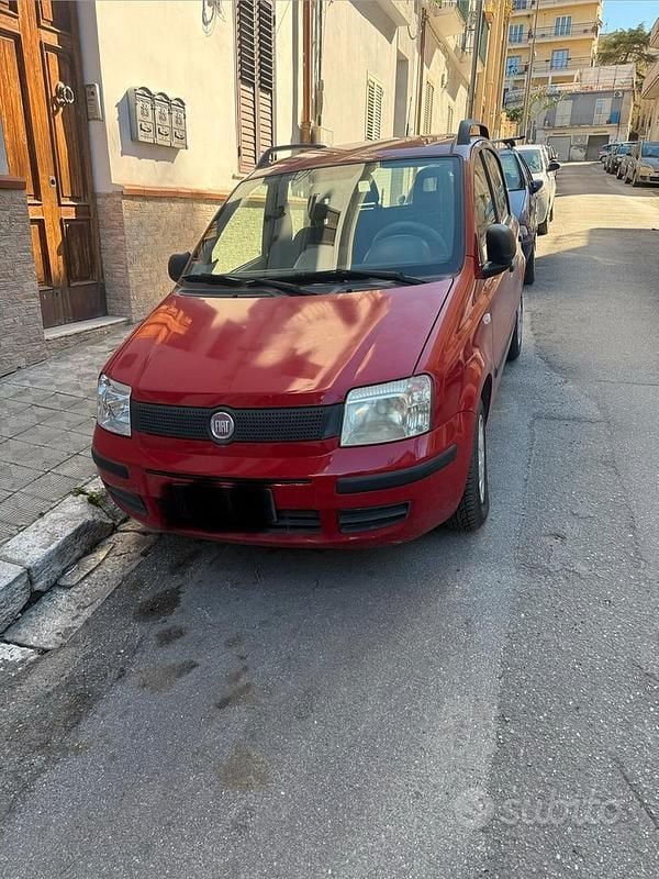 Usata Fiat Panda 75 CV (55 kW) 2011 Rosso Utilitaria