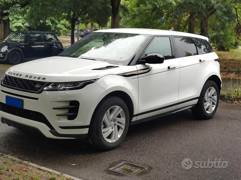Bianco Usata 2022 Land Rover Range Rover evoque SUV | 38.500 € (Cara) - Immagine 1/4