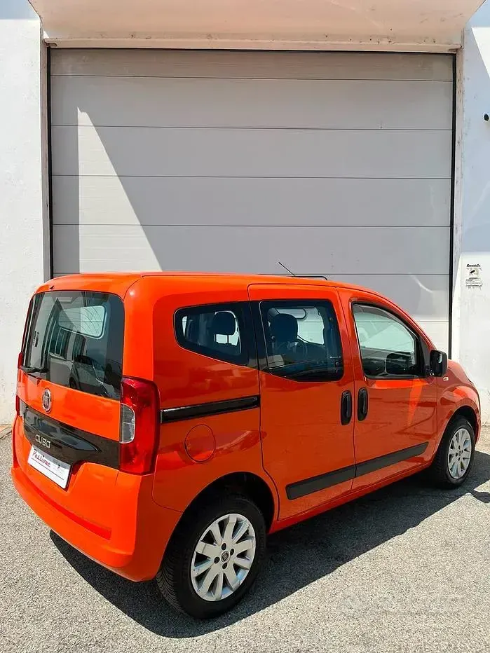 Usata Fiat Qubo Trekking 80 CV (58 kW) 2017 Arancione Monovolume