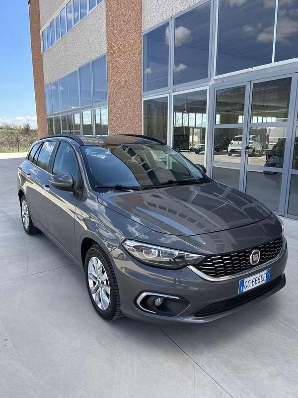 Usata Fiat Tipo Easy 120 CV (88 kW) 2020 Other Station wagon